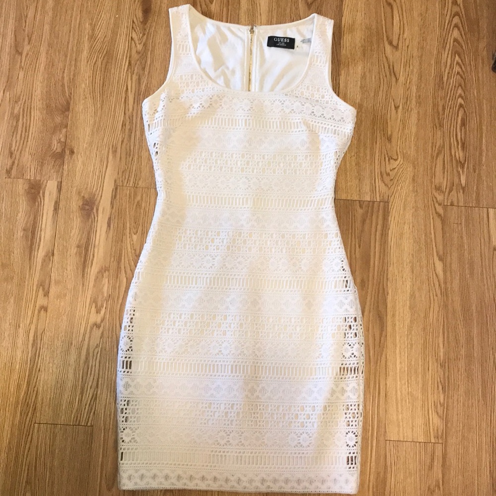 Formal, form fitting Guess dress
